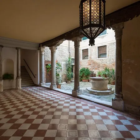 Apartment Ca' Longo Palace Velluto