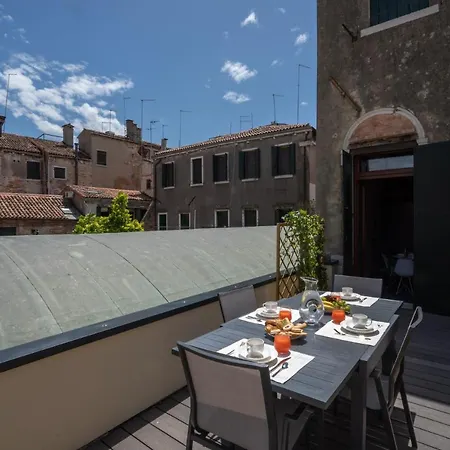 Ca' Longo Palace Velluto Apartment *