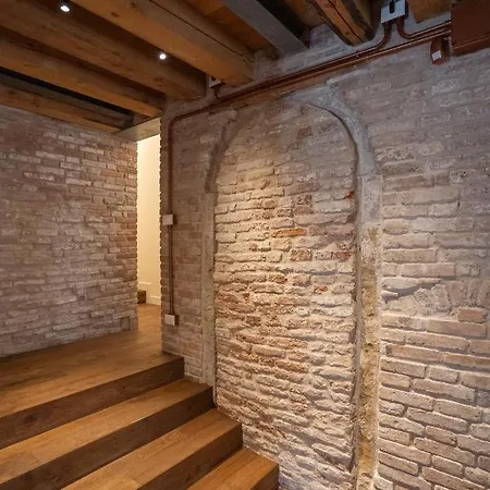 Ca' Longo Palace Velluto *