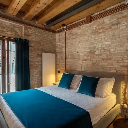 Ca' Longo Palace Velluto * Benátky