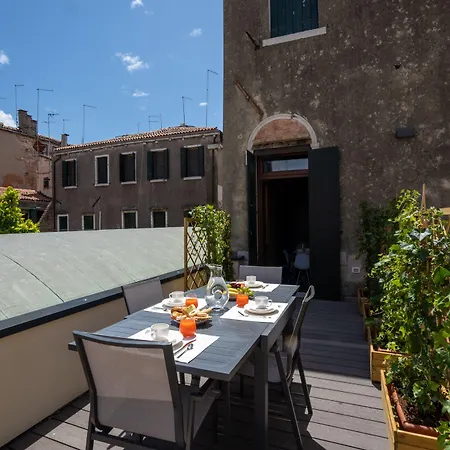 Apartmán Ca' Longo Palace Velluto